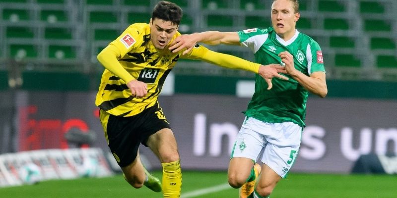 Werder Bremen vs Borussia Dortmund nằm ở hai thái cực BXH